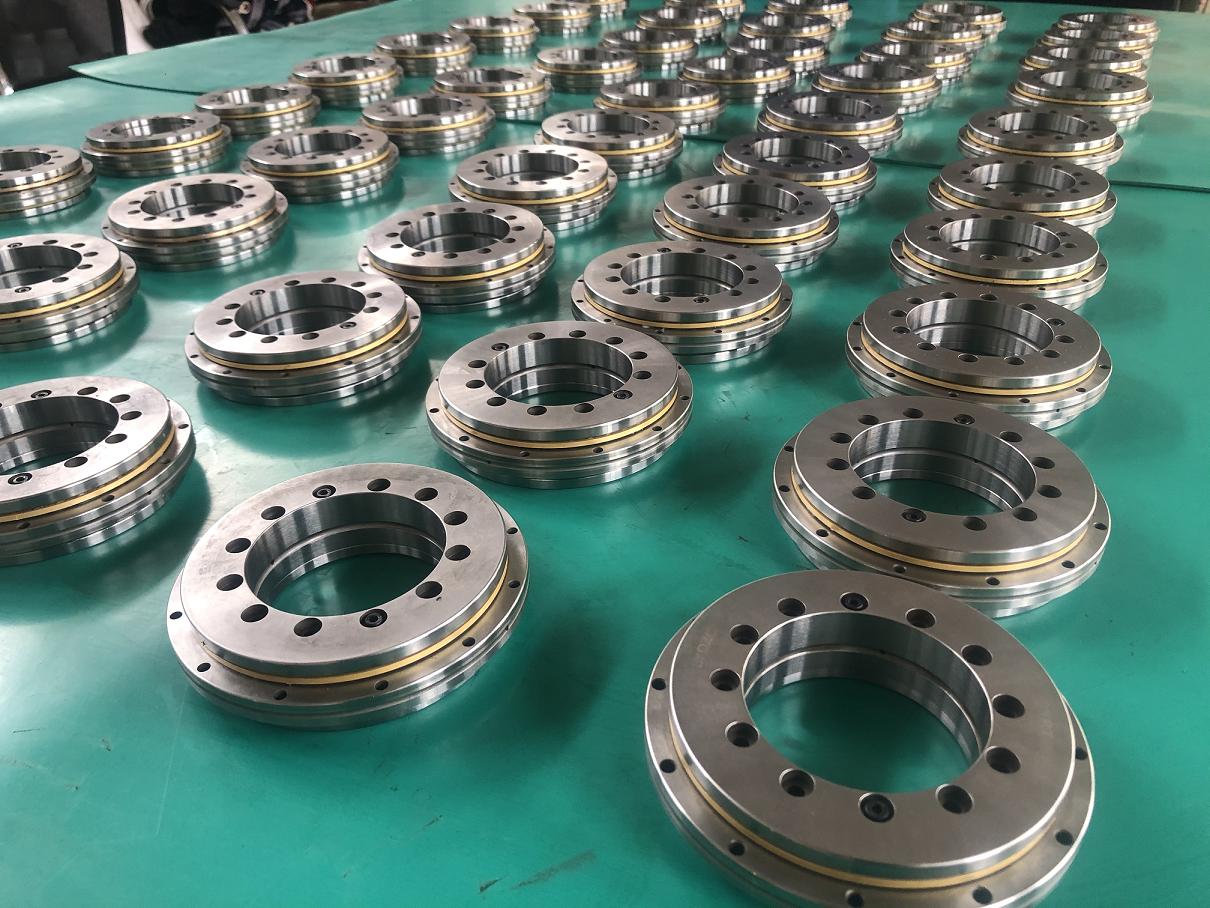 YRT80 P2級轉(zhuǎn)臺軸承交付客戶